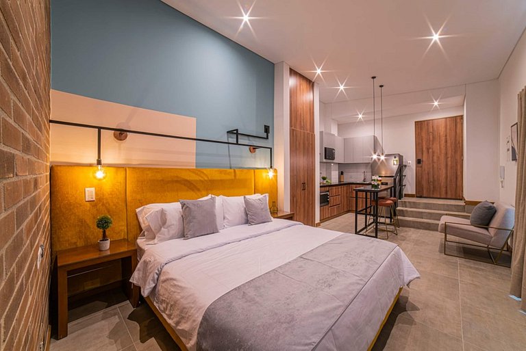 E202 • Estudio en el maravilloso y accesible a pie barrio de