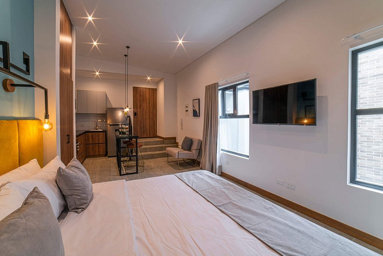 E202 • Estudio en el maravilloso y accesible a pie barrio de