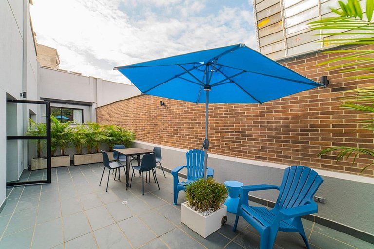 E303 • Ático de 3 dormitorios • Terraza, aire acondicionado