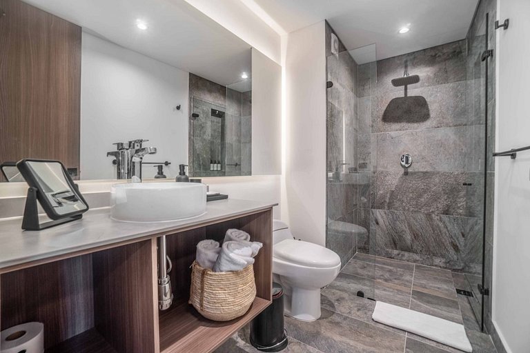 Hygge 401 • 2 dormitorios | 2 baños | Balcón • Cerca de Gran