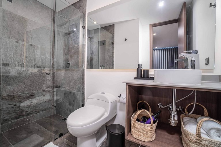 Hygge 401 • 2 dormitorios | 2 baños | Balcón • Cerca de Gran