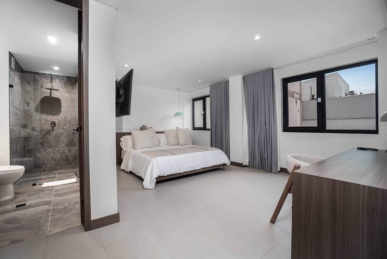 Hygge 501 • 2 dormitorios | 2 baños | Balcón • Cerca de Gran