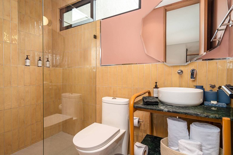 Dúplex de lujo en Granada | 2 dormitorios/2 baños | 201