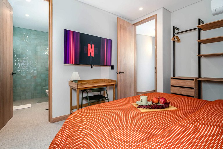 Deluxe de 3 camas • Terraza con jacuzzi • A+ Granada | 404