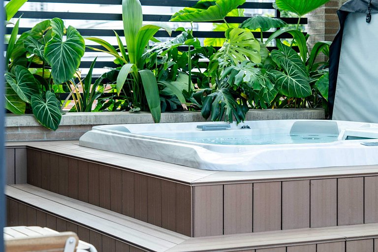 Deluxe de 3 camas • Terraza con jacuzzi • A+ Granada | 404
