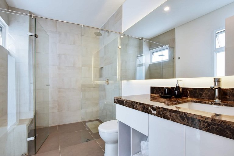 Jacuzzi Penthouse • El Peñon's Best Location