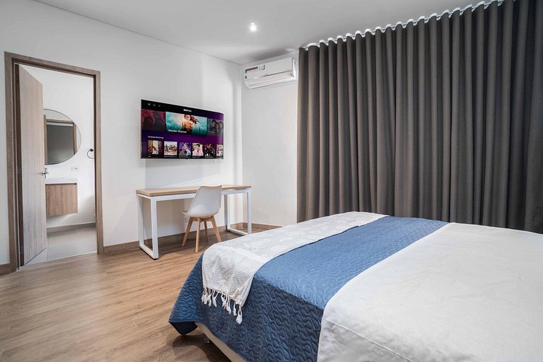 M301 • Estudio • Balcón con vistas al río • Cerca de la vida