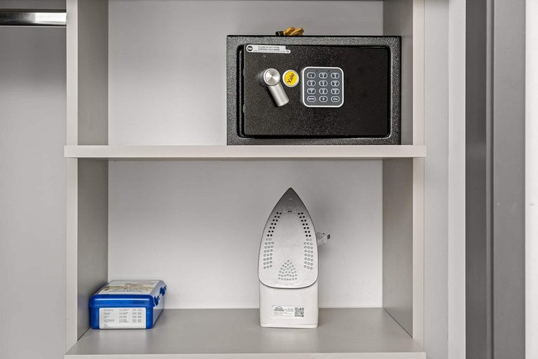 RM505 | Estudio moderno | Piscina, gimnasio y wifi rápida |