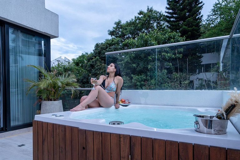 RM606 • Acogedor apartamento con jacuzzi • Piscina • Terraza