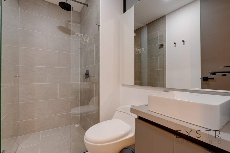 RM805 • Estudio maravilloso • Balcón • Piscina y gimnasio