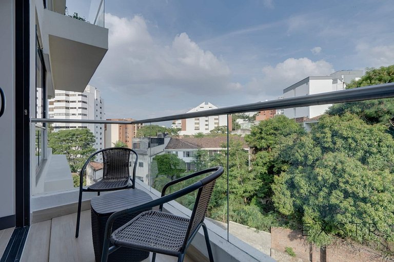 RM805 • Estudio maravilloso • Balcón • Piscina y gimnasio