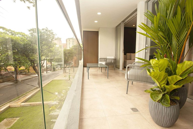 H106 • Piscina en la azotea • Seguridad • Cerca de Granada