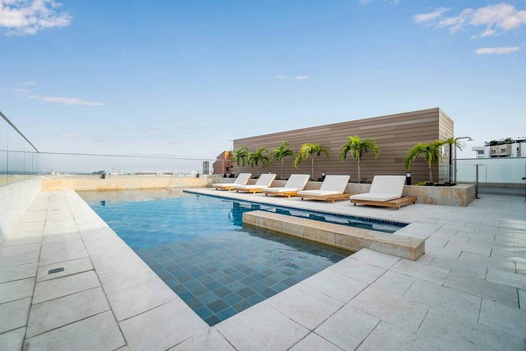 H307 • Hermoso 2BR • Piscina • A/C • Cerca Granada