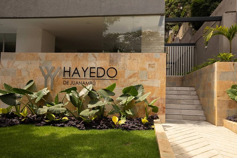 H307 • Hermoso 2BR • Piscina • A/C • Cerca Granada