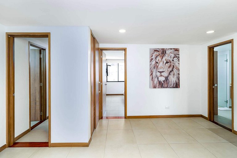 Amplio y encantador, 3 habitaciones • A/C • El Peñón