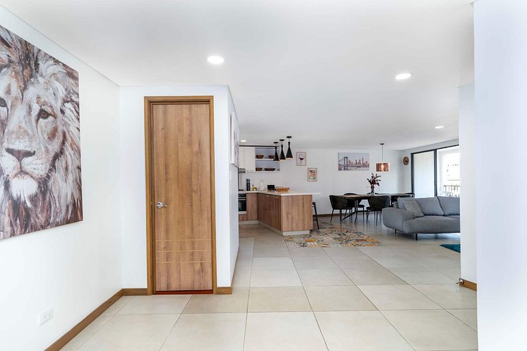 Amplio y encantador, 3 habitaciones • A/C • El Peñón