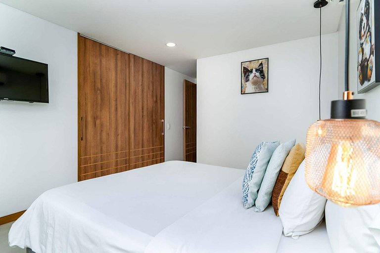 Amplio y encantador, 3 habitaciones • A/C • El Peñón