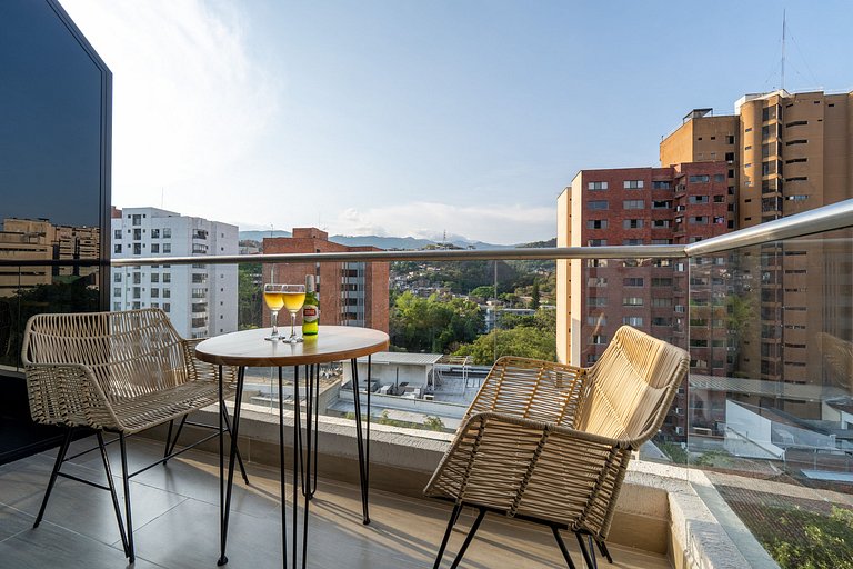 RM802 | Preciosa Vista | Balcón y piscina